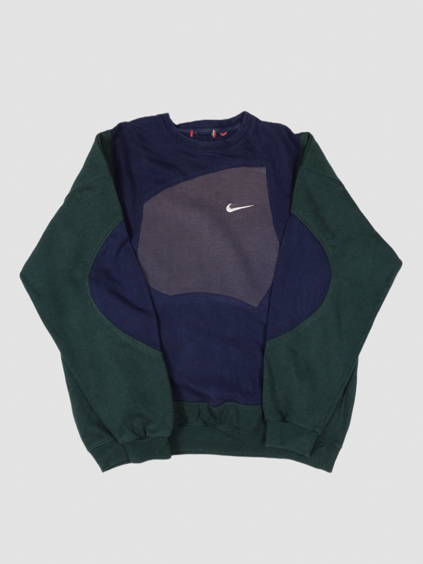 Reworked Sweatshirt - Nike (M)
